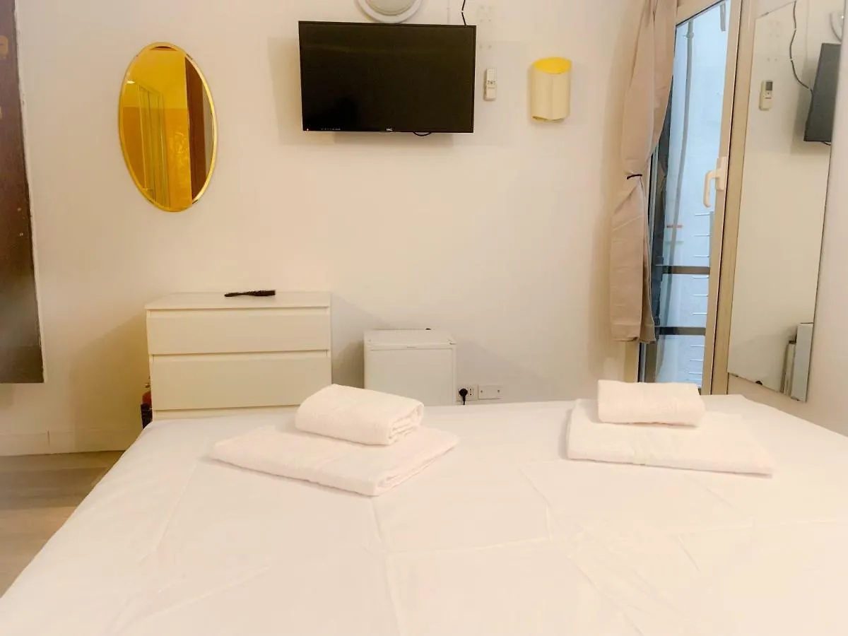 Pied A Terre Barberini Hotell Rom Pensionat